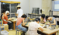 仲間たち団体陶芸体験
